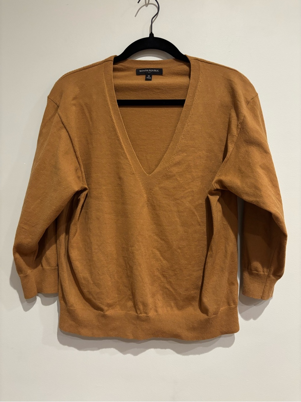 Banana Republic Camel Cotton Blend Deep V Neck Knit Pullover Sweater Medium M